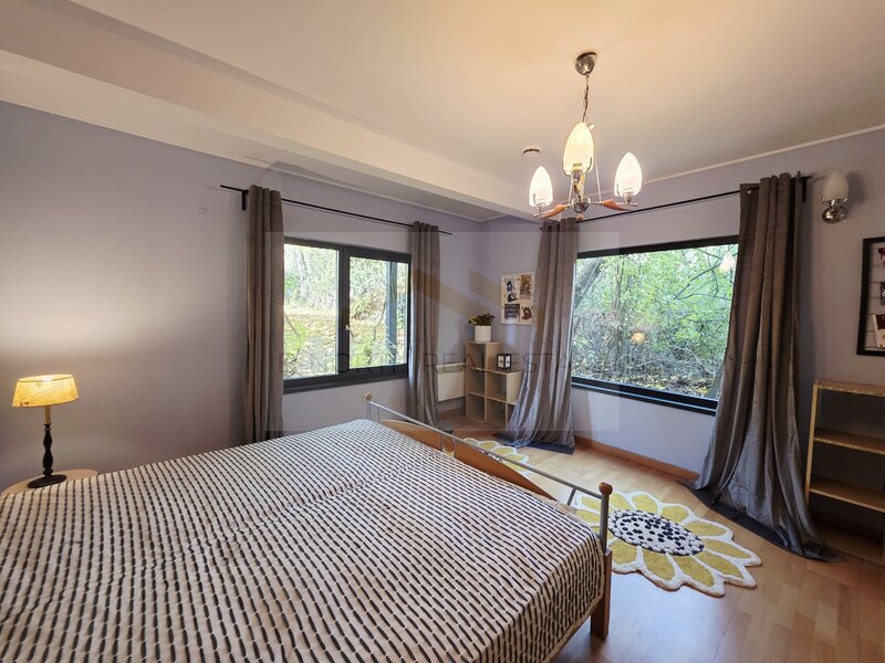 Resedinta exclusivista cu deschidere la Lacul Scrovistea